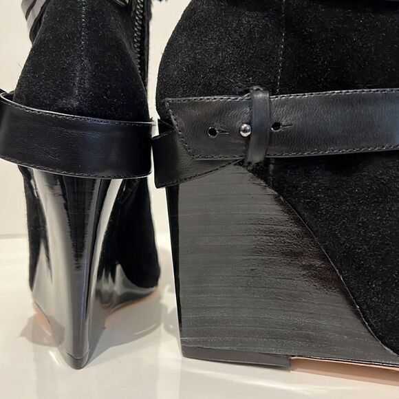 Alice + Olivia Owen Pointy Toe Wedge Heel Suede Black Booties Size 36 NWOT - Picture 7 of 16